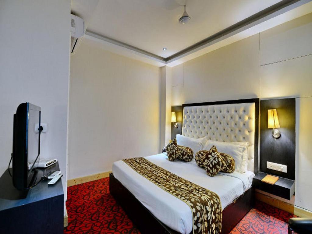 Click Hotel Kohinoor, Лудхіяна Екстер'єр фото
